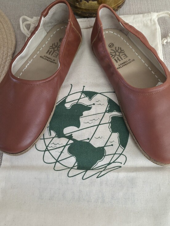 Earthing Harmony Shoes - Handmade Leather Women's Brown Ballet Flats,  Size 41 NIB